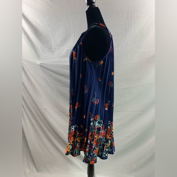 Blue Boho Floral Print Pleated Detail Halter Dress - Picture 9 of 10